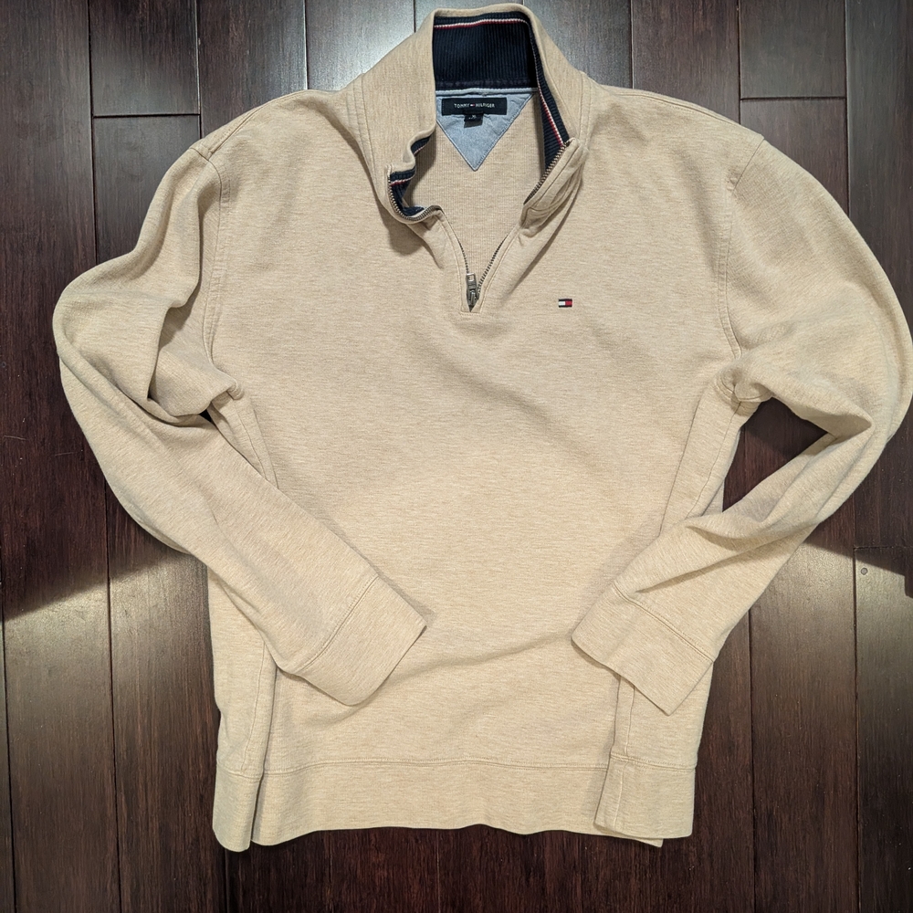 Tommy Hilfiger Men's Beige Sweater